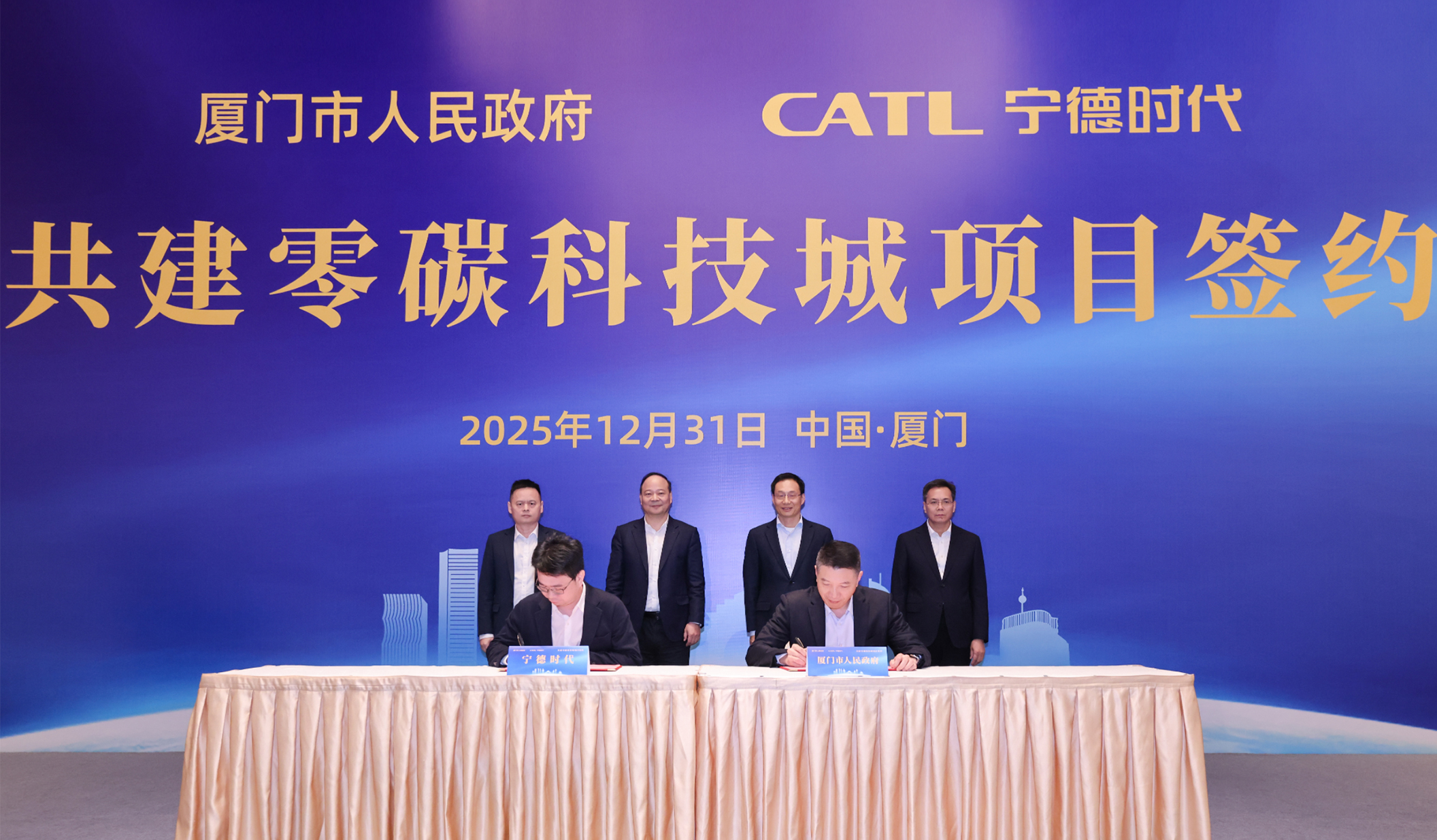 d406b4c7-073f-44cb-8df9-c5a0c9d1e71b.jpg d406b4c7-073f-44cb-8df9-c5a0c9d1e71b.jpg